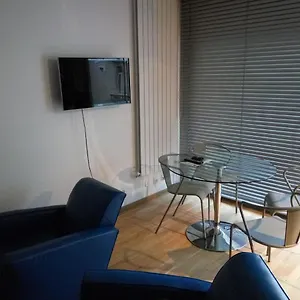  Appartement 2 Pieces 40 M2, Dans Hyper Centre, Avec Piscine Au Rez De Chaussee